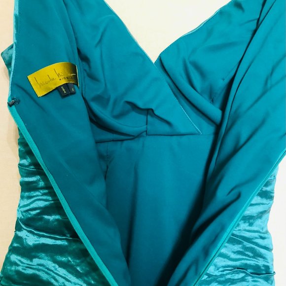 Nicole Miller Gold Label Metallic Ruched Silk Dress - Size 6 - Picture 5 of 10